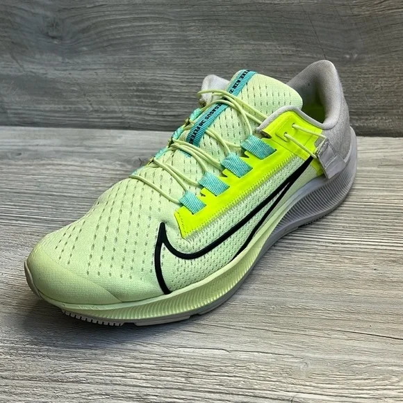 Nike Air Zoom Pegasus Flyease woman’s athletic shoes volt, black, green size 8.5 - Picture 3 of 12